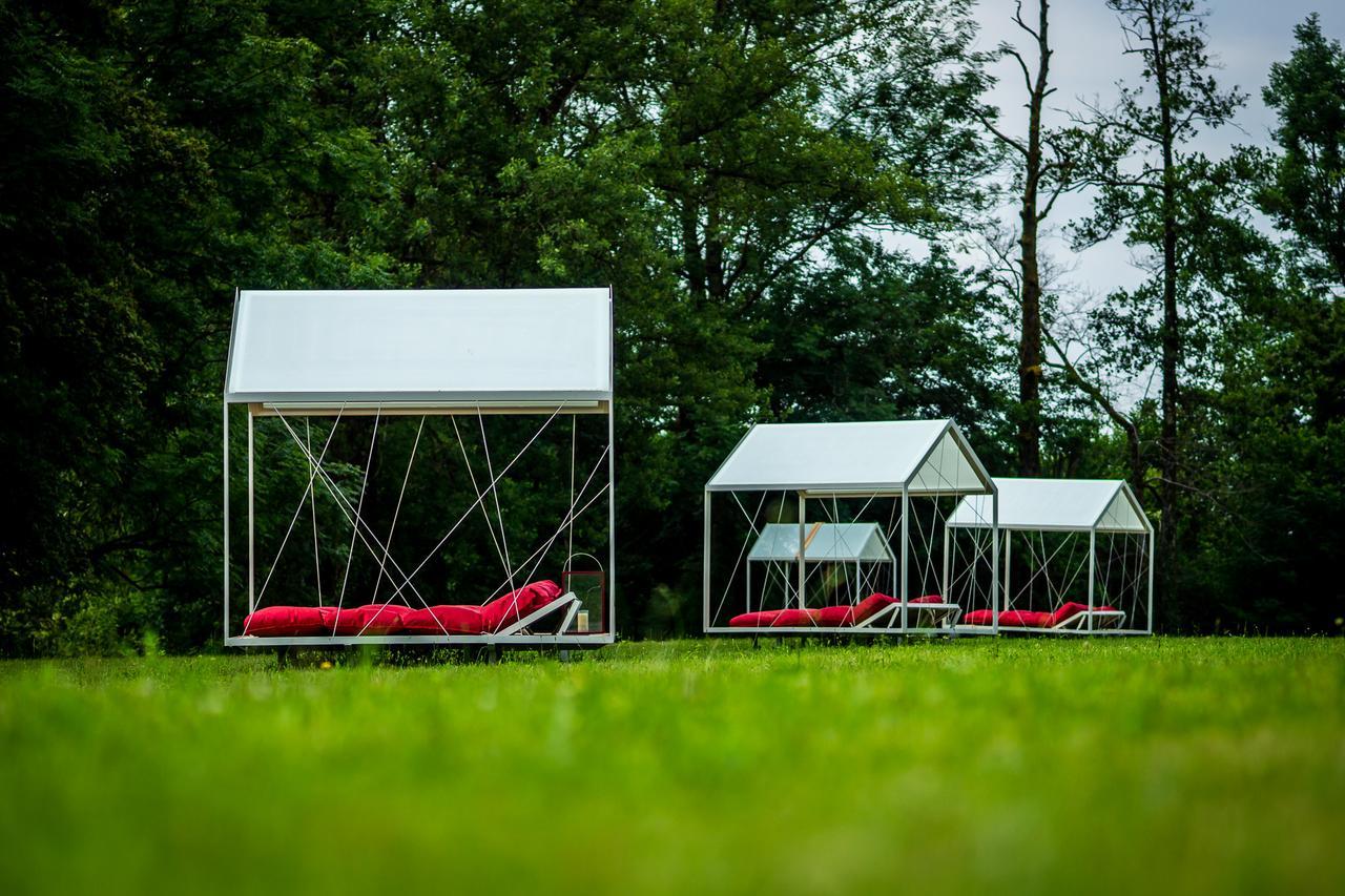 Big Berry Luxury Lifestyle Resort Metlika Buitenkant foto