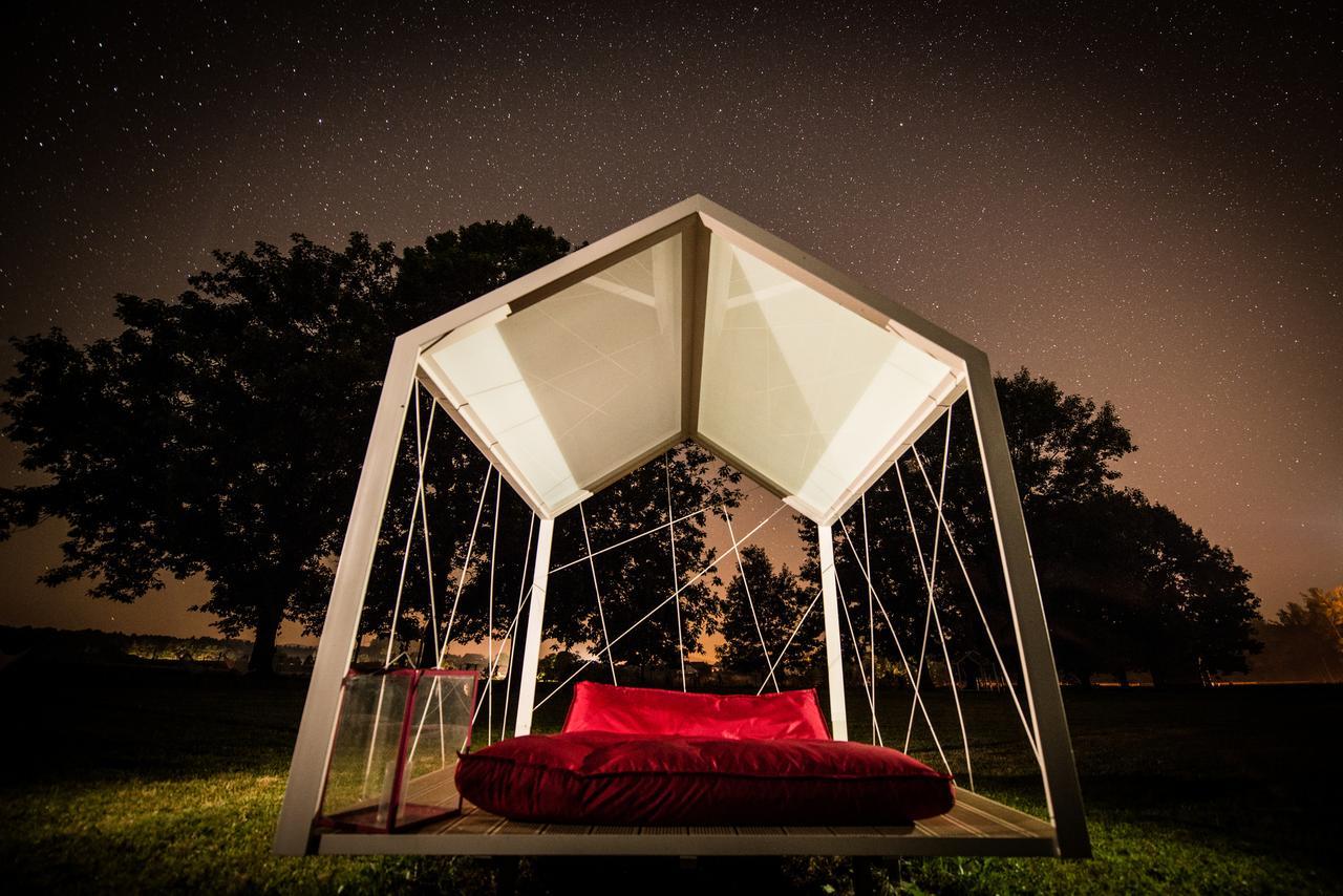 Big Berry Luxury Lifestyle Resort Metlika Buitenkant foto