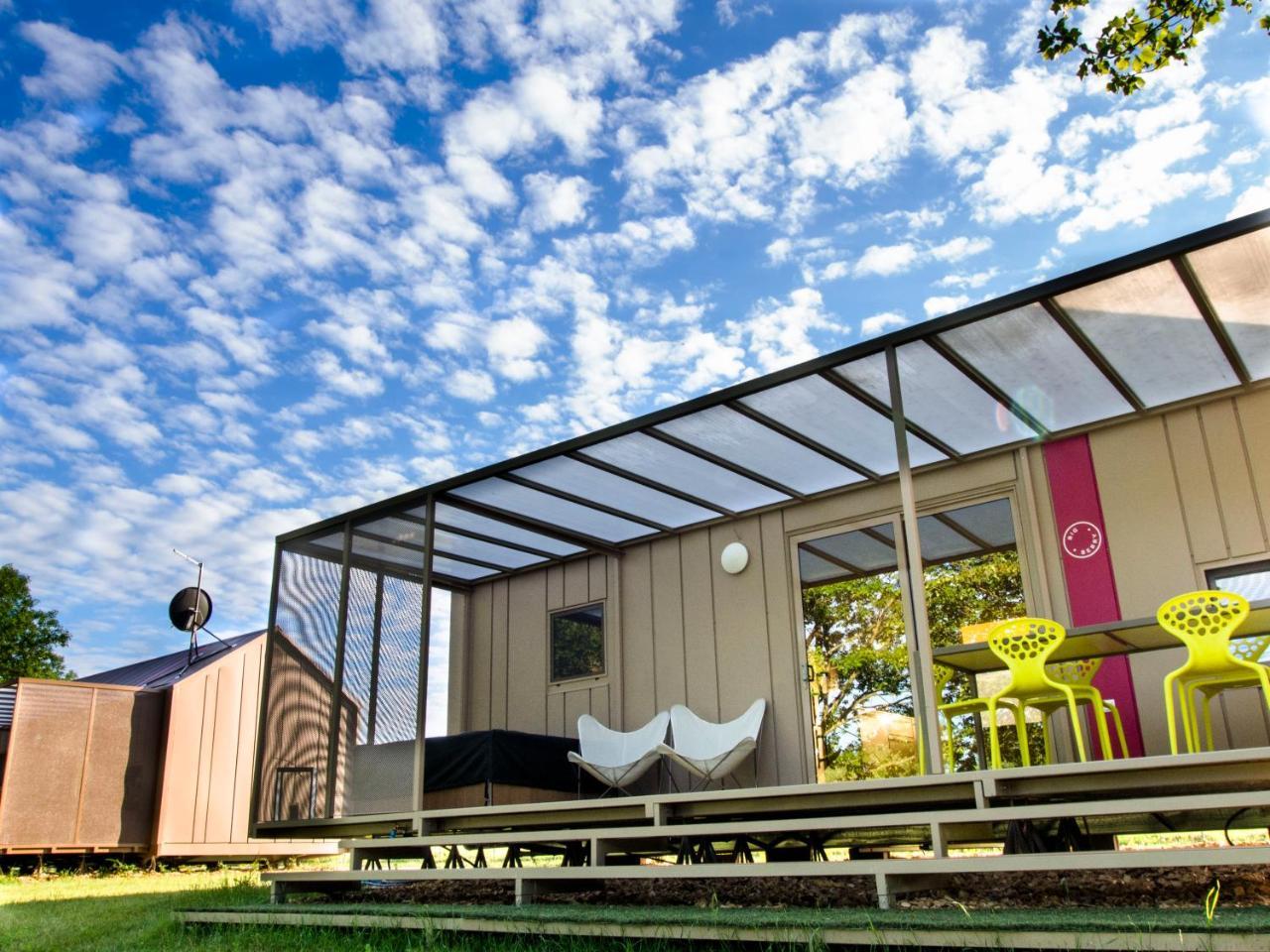 Big Berry Luxury Lifestyle Resort Metlika Buitenkant foto